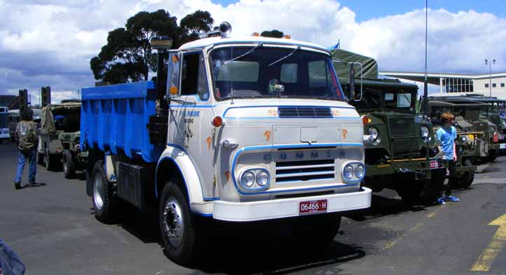 Commer tipper